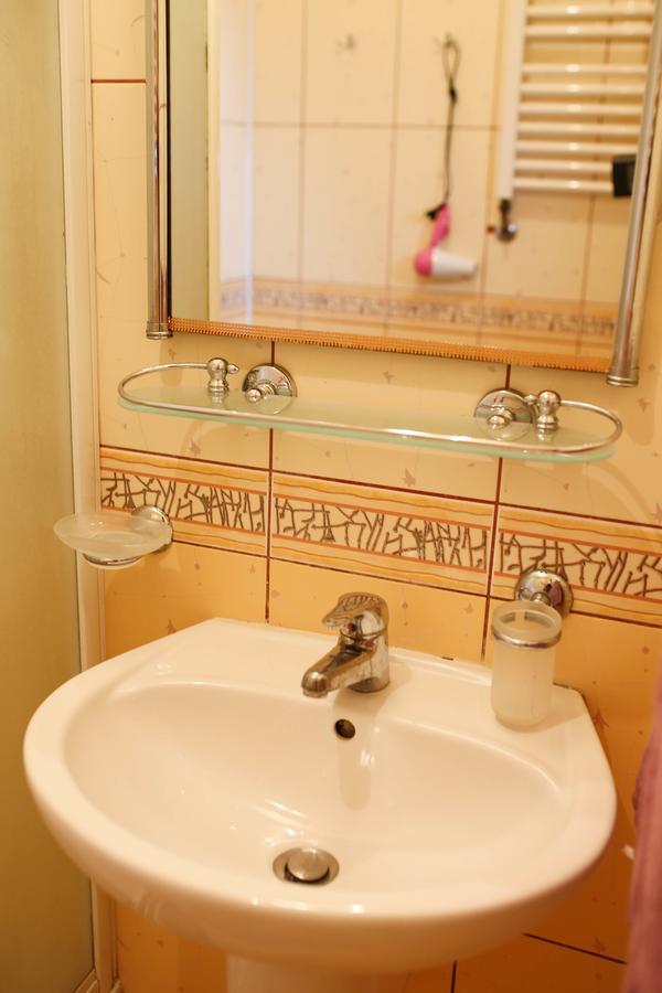 Apartment Near St. Elizabeth Church Lviv Dış mekan fotoğraf